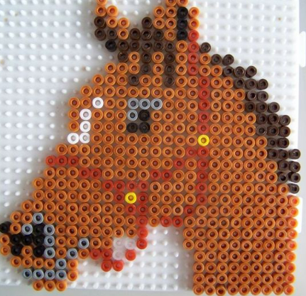 Cheval de Profil Perles à Repasser